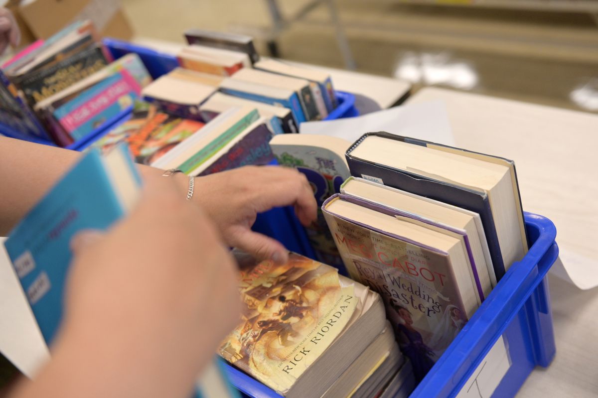 texas-school-district-leader-asks-teachers-to-balance-holocaust-books