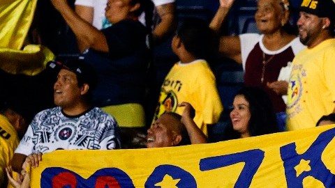 El robo se registró cuando grababa a la hinchada del América.