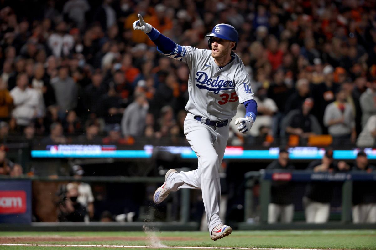 Cody Bellinger’s hit sends Dodgers to Championship Series by winning epic battle over Giants
