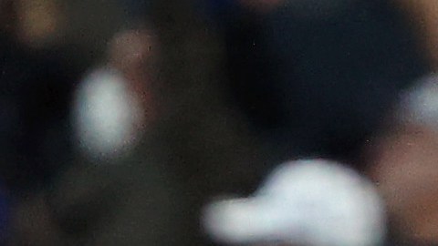 Cody Bellinger eufórico tras batear jonrón de tres carreras en la octava entrada para los Dodgers.
