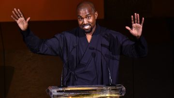 Kanye West se cambia el nombre