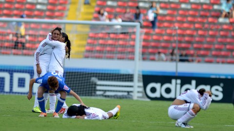 Acusan a Zseremeta de abusar sexualmente de una jugadora de 14 años.
