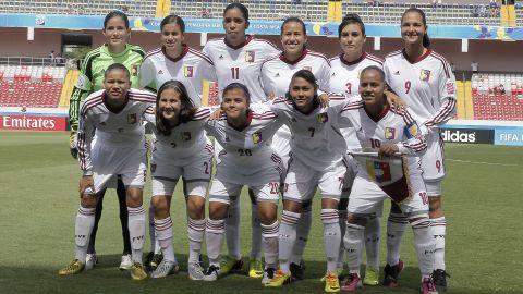 Zseremeta dirigió la selección femenil de Venezuela desde 2008 hasta 2017.