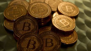 El bitcoin se desploma a los 20 días de enero de 2022 y defrauda las expectativas de los analistas.