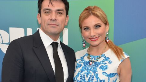 Elizabeth Álvarez celebra su aniversario con Jorge Salinas