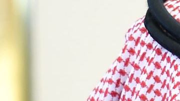 Principe Mohammed bin Salman junto a uno de los jeques y ministros de Arabia Saudita