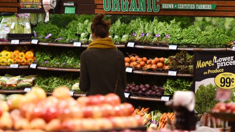 Organic produce is seen for sale, November 28, 2016 at a Ralph's Supermarket in Irvine, California. "Shop with a Doc" is a community health program from St. Joseph Hoag Health hospital group which brings medical professionals and nutritionists into local supermarkets to give shoppers the opportunity to ask questions about ingredients and how to make healthy choices an increasing challenge for customers who are overwhelmed with the number of products claiming various health benefits. / AFP / Robyn Beck (Photo credit should read ROBYN BECK/AFP via Getty Images)