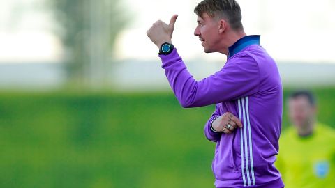 Guti durante su paso como entrenador juvenil del Real Madrid