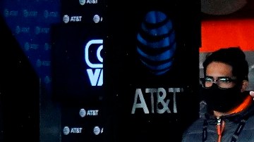 Santiago Solari tuvo que cambiar el esquema por la cantidad de bajas