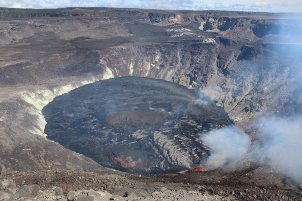 Kilauea volcano alert level drops to orange in Hawaii