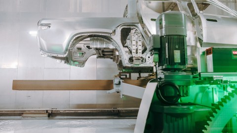 Foto del proceso de fabricación de la R1T de Rivian