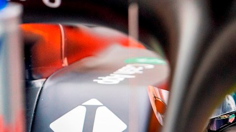 "Checo" Pérez demostró su buen corazón al enviarle un mensaje a un niño hospitalizado.