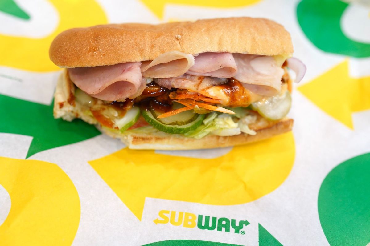 El nuevo pan bajo en carbohidratos de Subway tiene 12 g de proteínas.