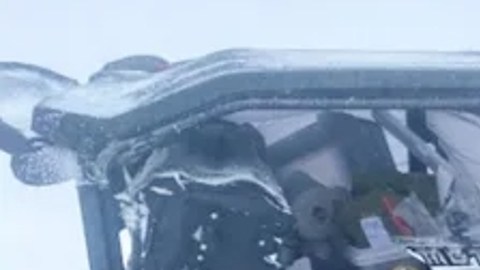 Varios de los maratonistas presentaron leves síntomas de hipotermia cuando fueron rescatados.