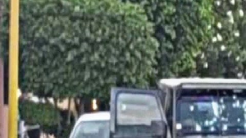 VIDEO: "Está vivo", sicarios atacan con más de 100 balazos a 2 jóvenes