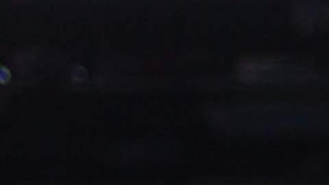 Foto del logo de Volvo Cars sobre la parrilla de un auto