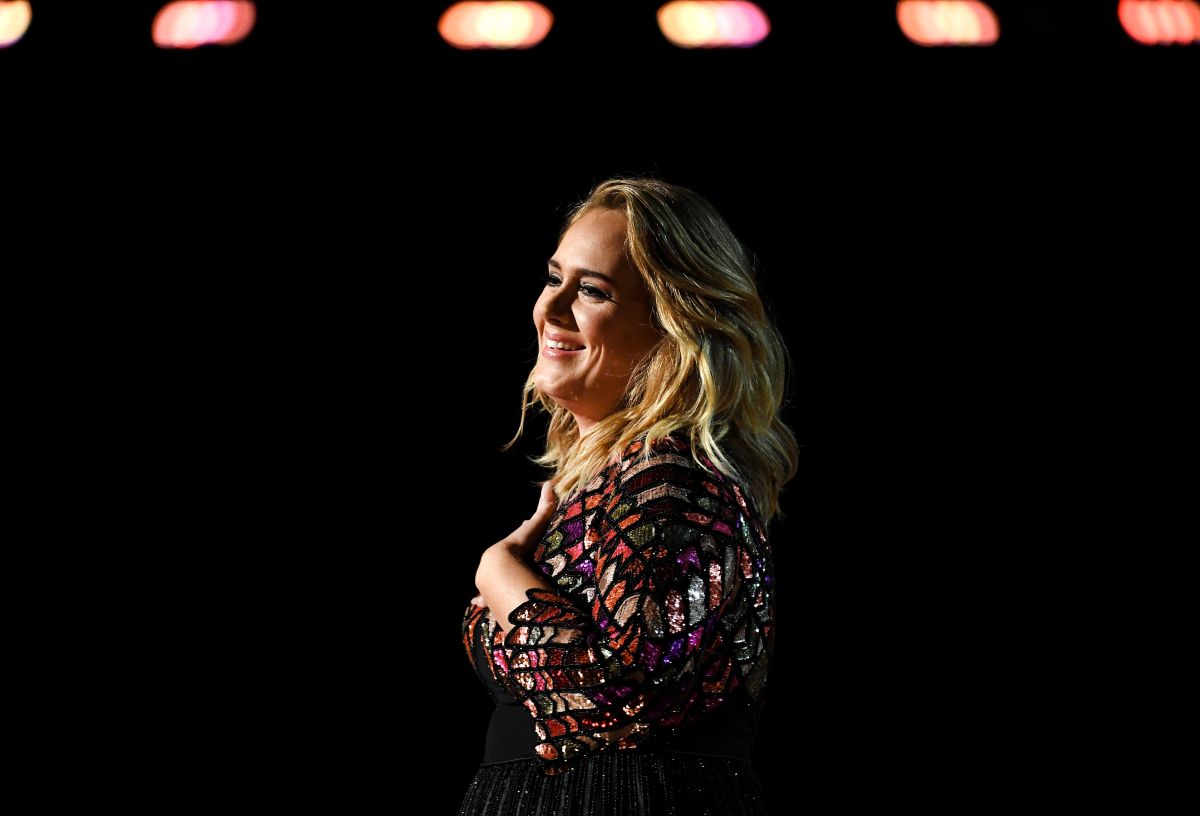 Adele regresa con nueva música.