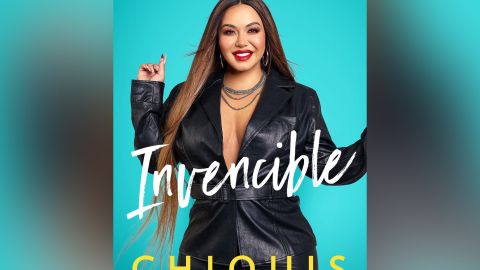 Chiquis Rivera lanza nuevo libro en 2022.