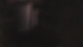 Foto de una protesta de inmigrantes con pancartas