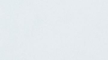 Foto de un hombre revisando algunos papeles