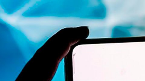 TikTok: rescatan a una menor después de que usara un gesto viral para pedir auxilio
