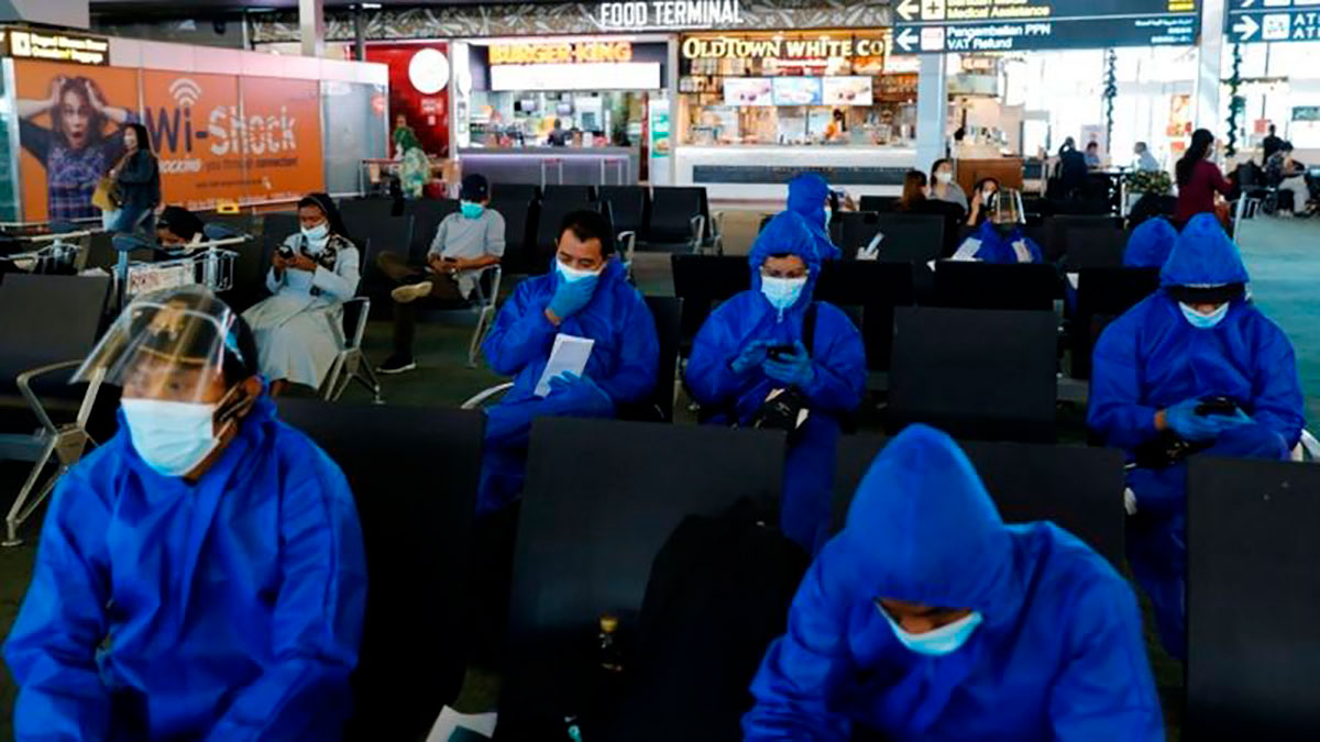 El hallazgo de una nueva variante del coronavirus hizo que muchos países volvieran a imponer restricciones a viajeros