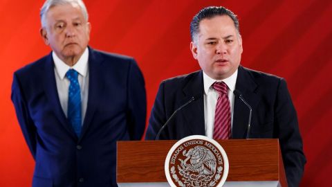 Titular de Inteligencia Financiera de México renuncia tras polémica por boda en Guatemala