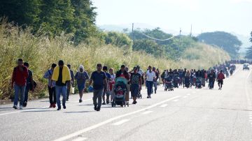 La caravana migrante, con menos participantes, su avance por México.