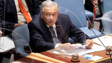 HRW pide a López Obrador seguir su propio consejo en México y no maltratar a migrantes