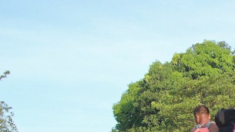 Migrantes viajan en vehículos en Chiapas, México, en su intento por llegar a los EE.UU..