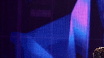 Adamari López y Toni Costa bailan en 'Así Se Baila'. Foto: Telemundo/Alex Tamargo