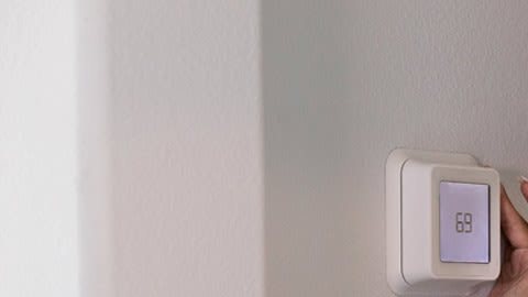 CR-Home-Inlinehero-How-To-Install-A-Smart-Thermostat-09-21