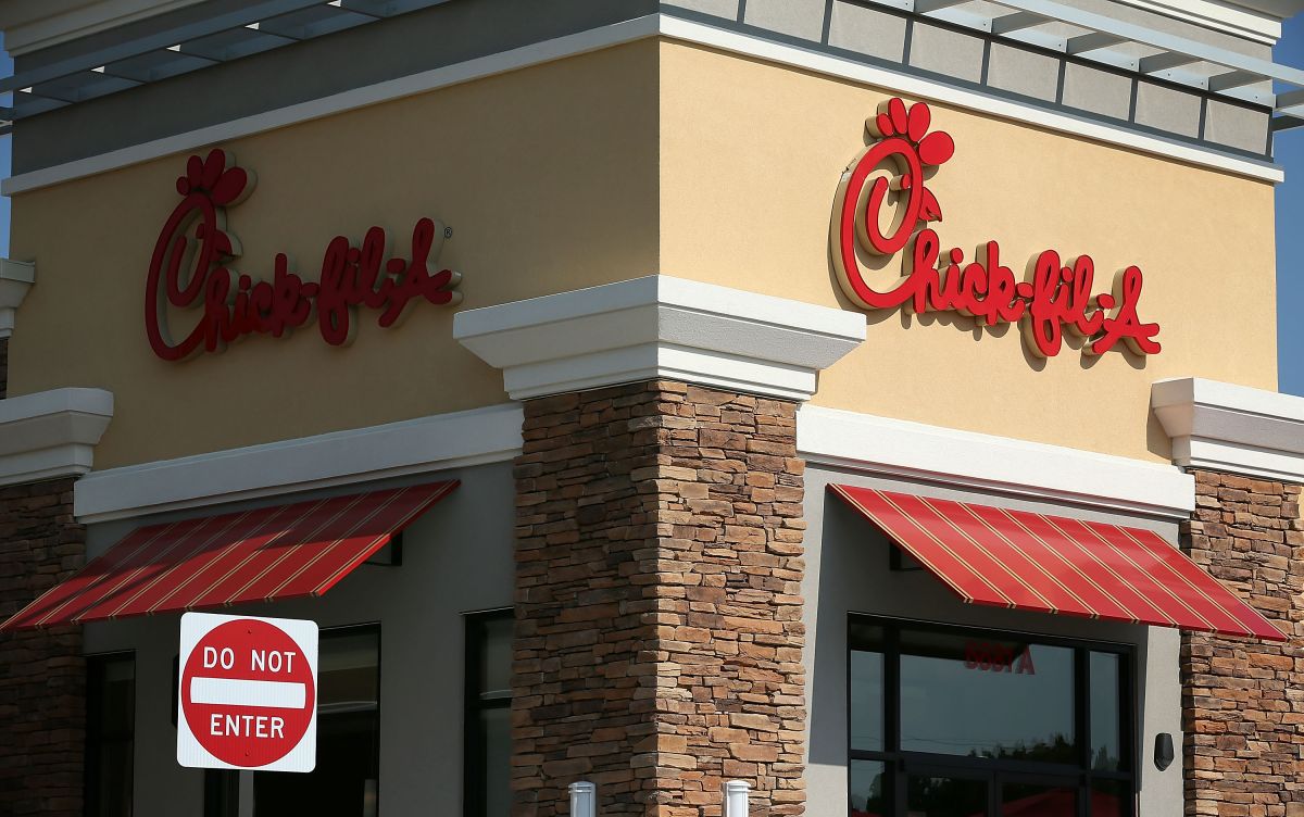 Chick-Fil-A is kind … but not to his employees, according to a former worker who quit on the third day