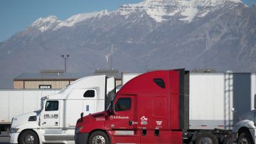 EE.UU. requiere 80 mil conductores de camiones para cubrir creciente demanda de productos