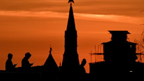 Estrella porno fue encarcelada dos semanas por enseñar el trasero frente al Kremlin