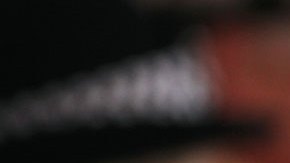 Reina Isabel II cancela nuevamente participación en evento público.