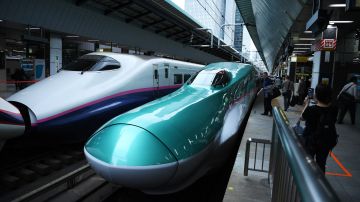 Hombre provoca incendio en tren bala en Japón; policía detiene a sospechoso