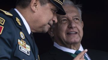 HRW condena respaldo explícito del Ejército de México a gobierno de AMLO y advierte peligro a la democracia