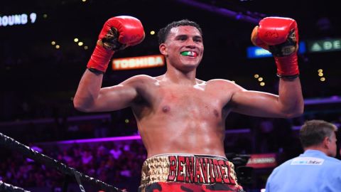 David Benavidez retó al Canelo Álvarez.