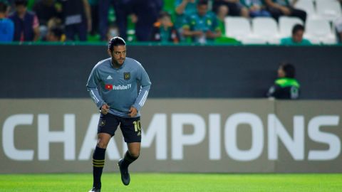 Carlos Vela tendría una oferta del fútbol de Turquía.