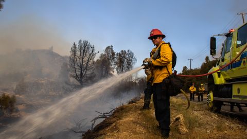 Los vientos de Santa Ana es un fenómeno que ocurre todos los años en California.