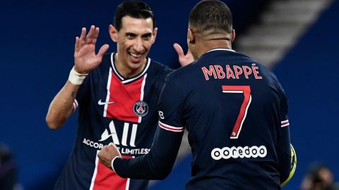 Di María (i) y Mbappé (d) con el PSG.