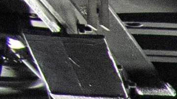 El presidente Biden acompañado de trabajadores de Inteligencia.