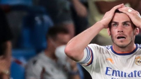 Bale en un partido con el Real Madrid 21/22