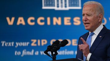 Biden promueve las vacunas Covid-19 para controlar la pandemia de coronavirus.