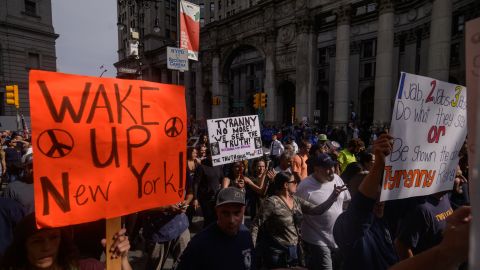 Nueva York protesta vacuna covid