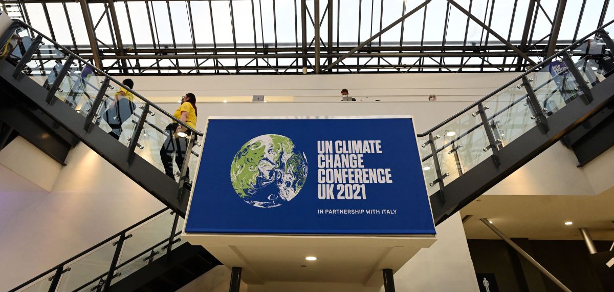 Se estima que para mantener la temperatura global en 1.5 grados se deben reducir las emisiones de CO2 en 22 gigatoneladas antes del 2030.