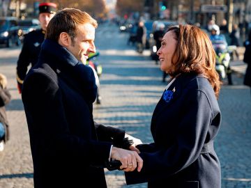 Emmanuel Macron y Kamala Harris participan en el Foro de París por la Paz.