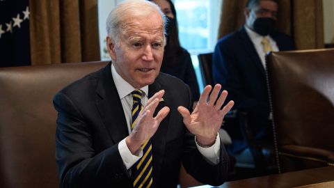 Biden promete plan nacional contra la violencia de género, una pandemia en la sombra