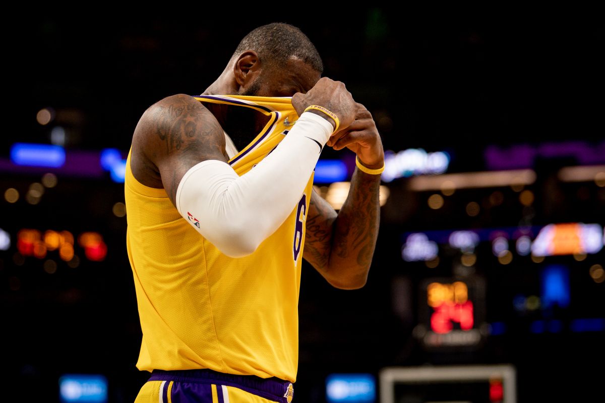 They do not raise their heads: the Lakers lost again in the return of LeBron James